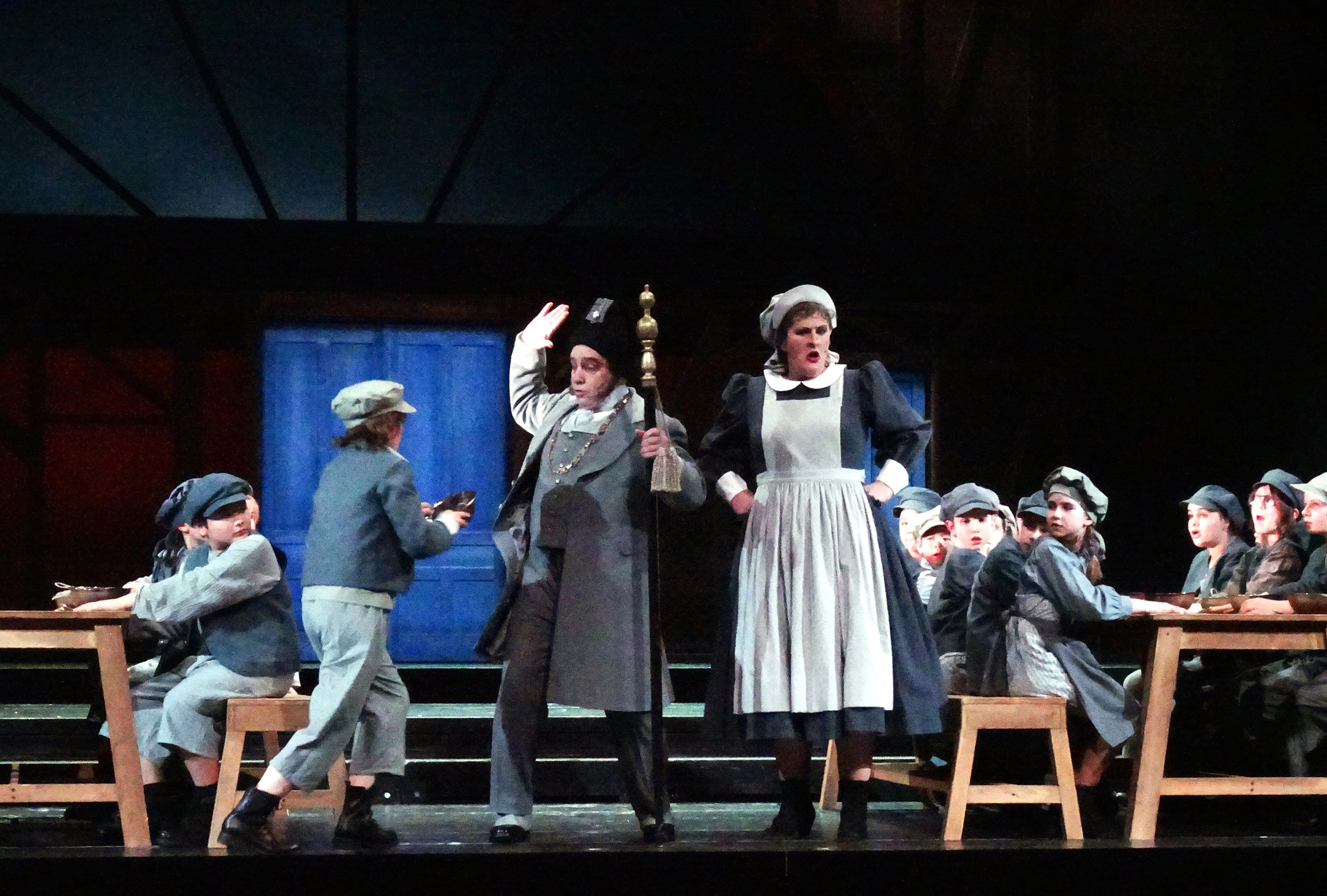 Oliver! Theater Trier 001